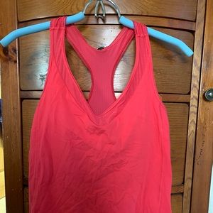 Lululemon coral tank
